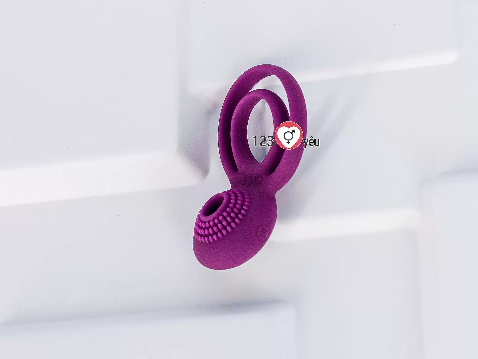 Vòng rung tình yêu Svakom Tammy 5 chế độ rung pin sạc hàng USA