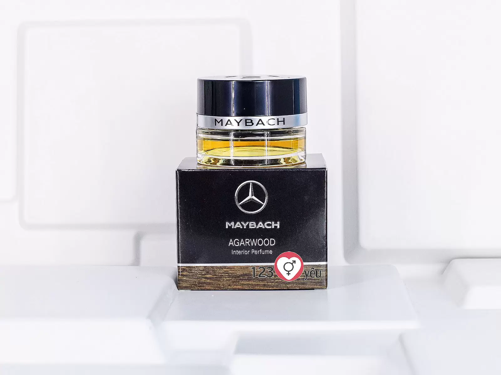 Nước hoa xe hơi Maybach Agarwood đẳng cấp mùi hương cho nội thất xe sang