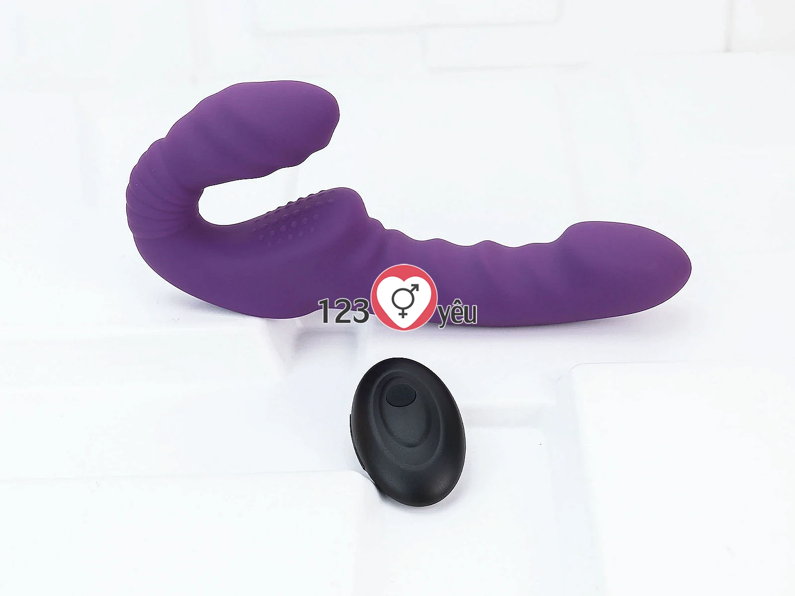 Dương vật kết hợp kích hậu Yunman có điều khiển từ xa sử dụng pin sạc