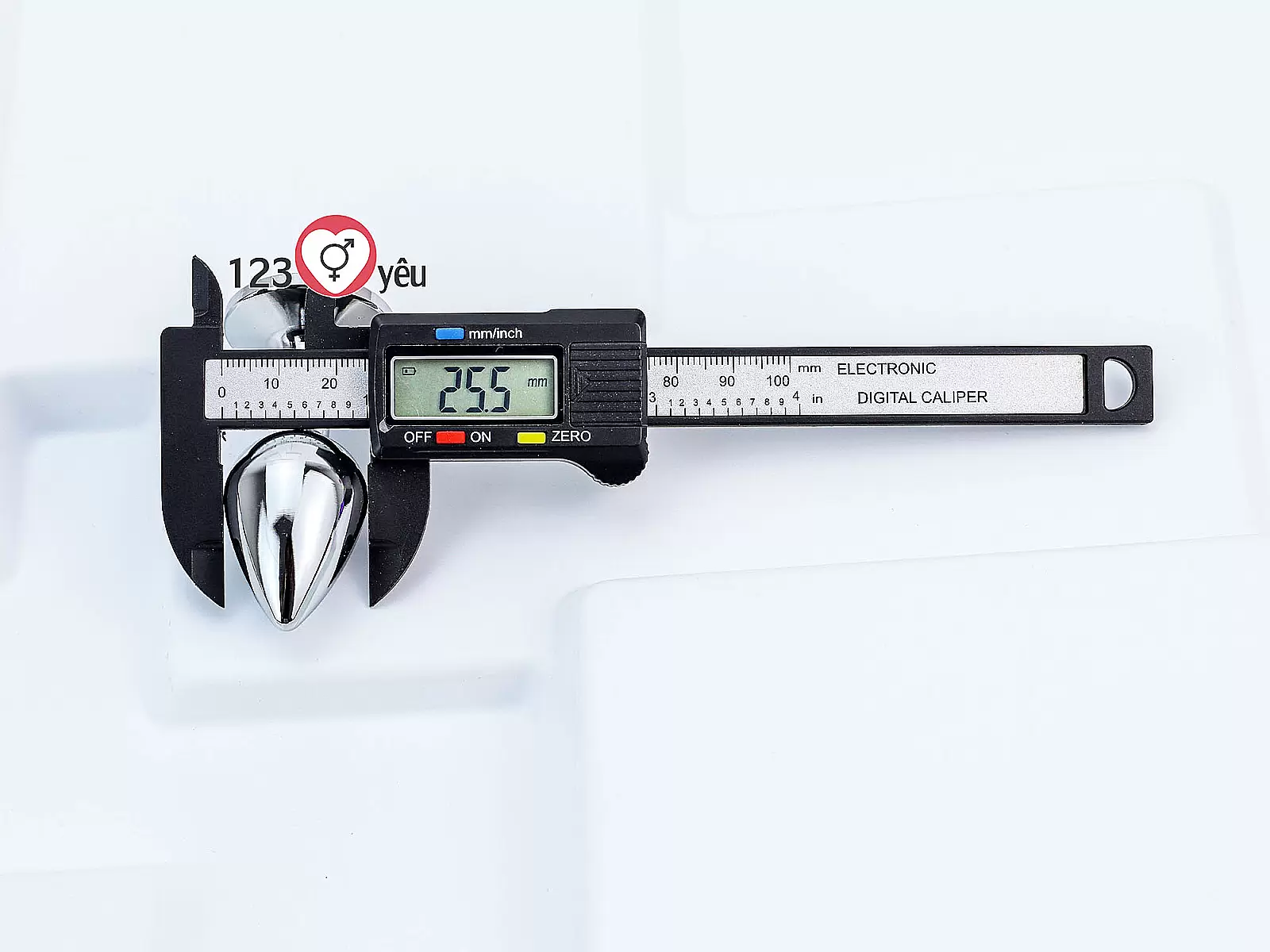 Dương vật giả gân guốc Real Feel dài 8.5 inch