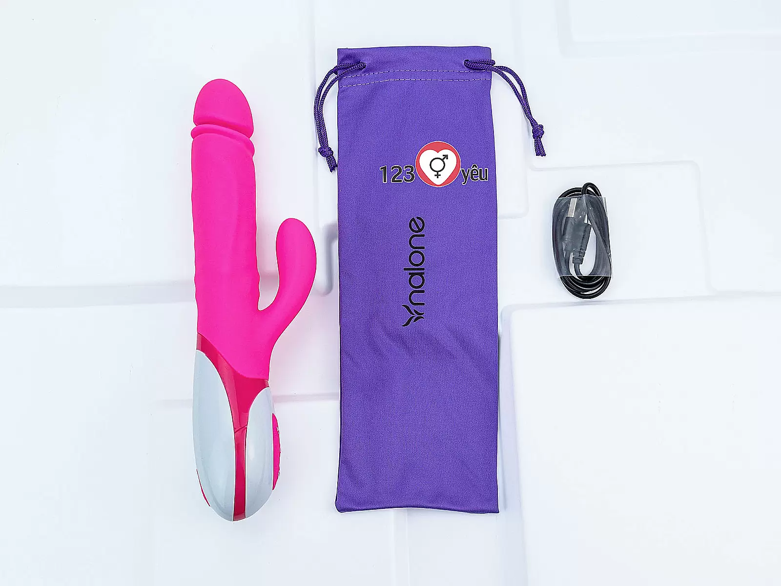 Dương vật giả đa năng Nalone Wave rung, xoay, thụt làm ấm sử dụng pin sạc