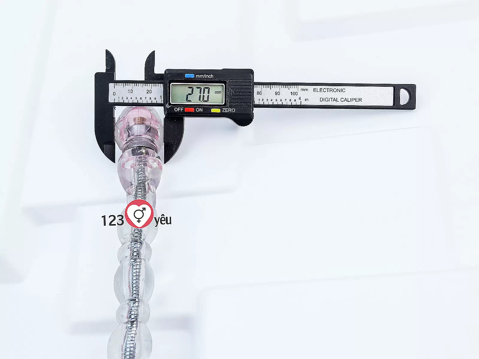 Dụng cụ kích thích hậu môn uốn cong Distortion