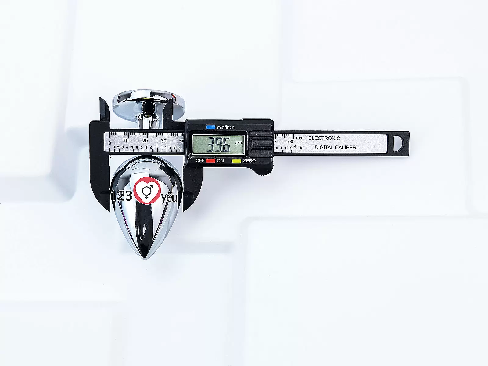 Dụng cụ kích thích hậu môn hợp kim