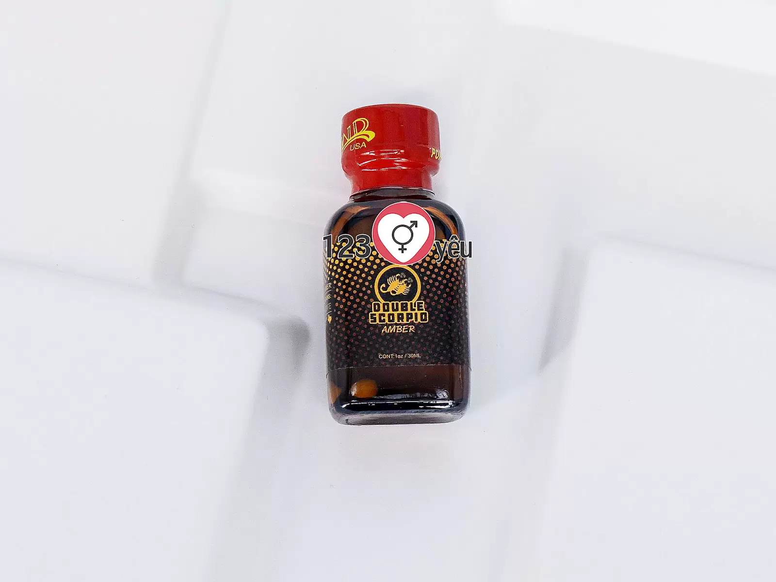 Chai hít Double Scorpio Amber 30ml tăng cường sự nhạy cảm và khoái cảm tột đỉnh