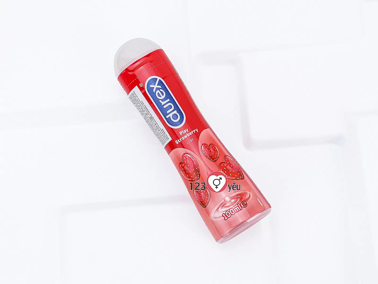 Gel bôi trơn gốc nước DUREX Play Saucy Strawberry