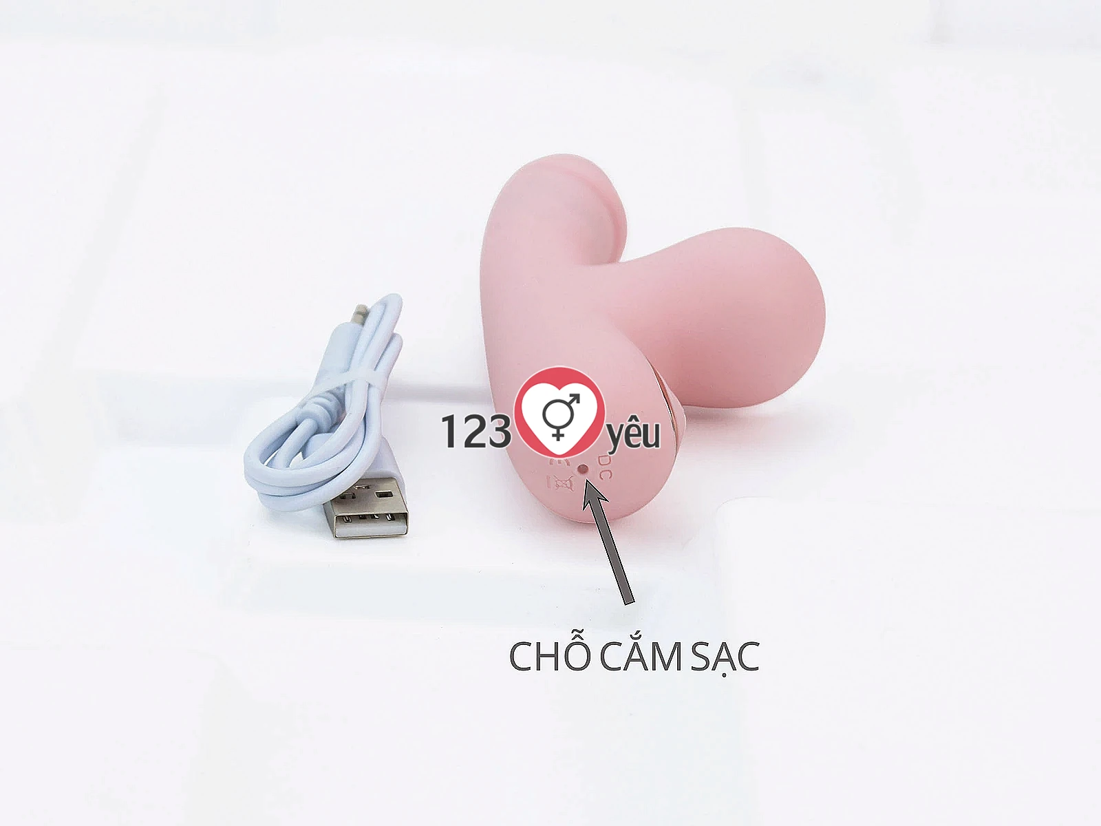 Dương vật giả đa năng Milly có nhánh phụ rung hút nhỏ gọn, tiện lợi