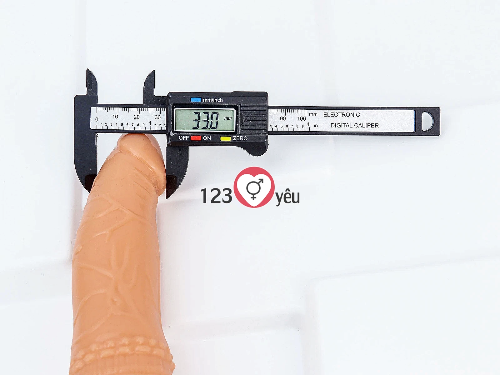Dương vật giả silicon cong Shaki Sweet