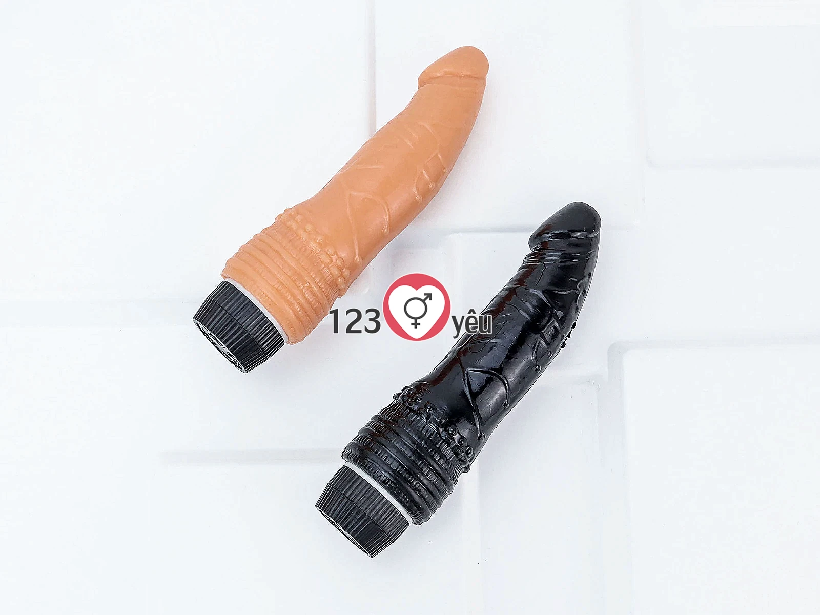 Dương vật giả silicon cong Shaki Sweet