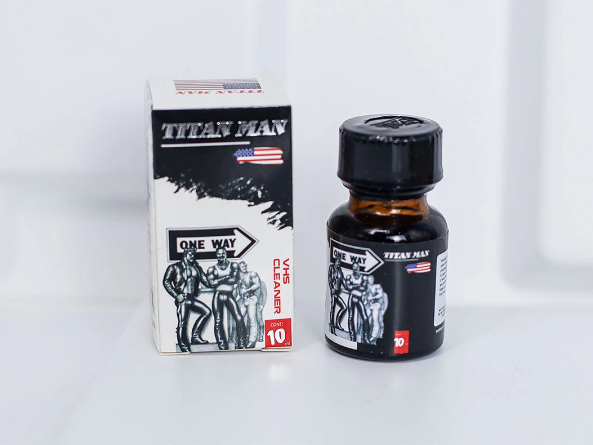 Chai h&iacute;t Titan Man 10ml tăng cảm gi&aacute;c phấn kh&iacute;ch