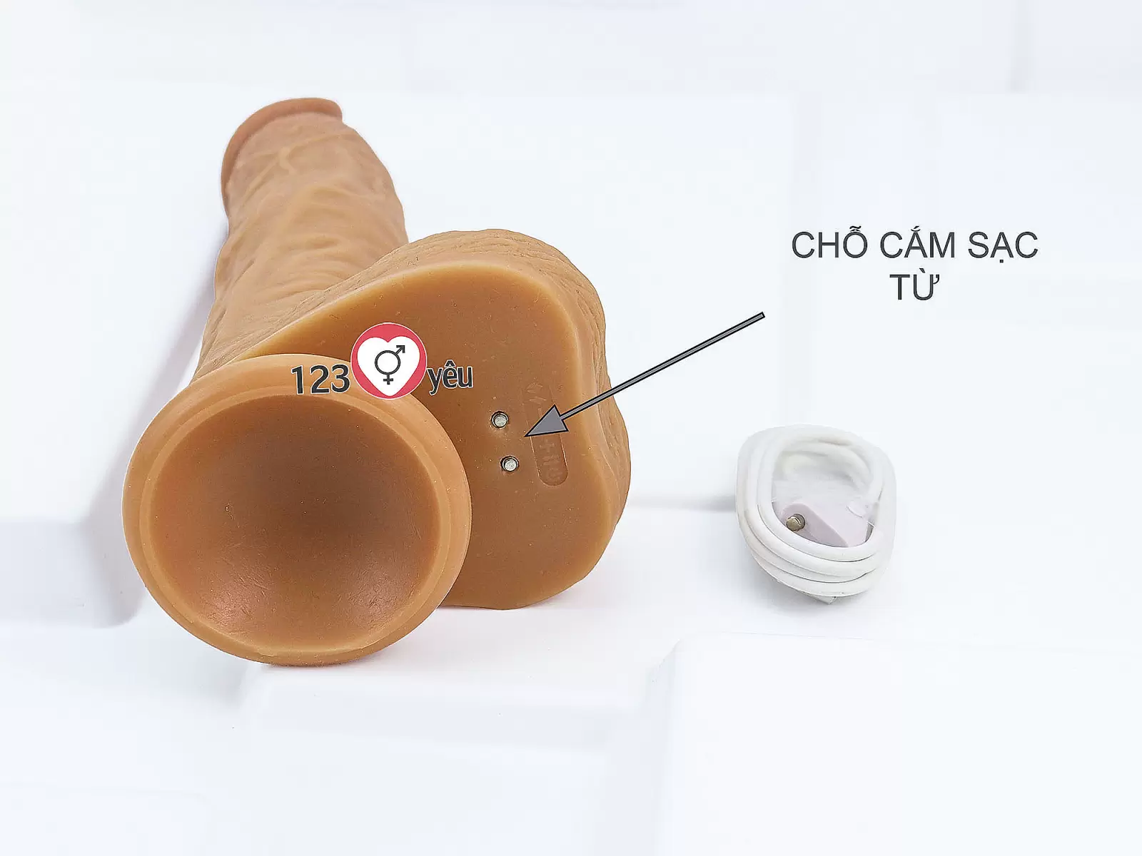 Dương vật giả có đế Real Dildo rung, thụt, phát nhiệt điều khiển từ xa
