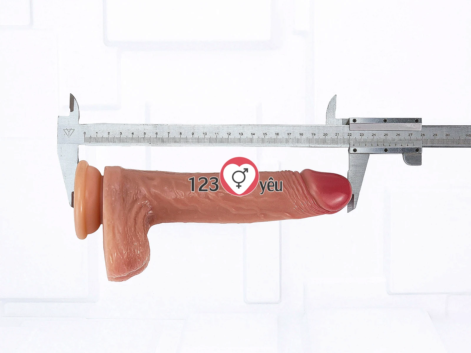Dương vật giả có đế size to gân guốc siêu mềm tăng cường khoái cảm
