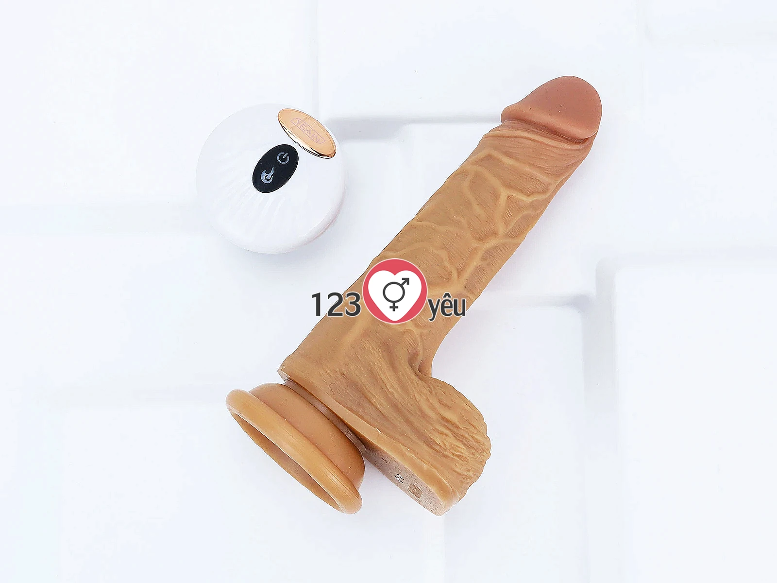 Dương vật giả có đế Devil Yeain rung ngoáy cực mạnh
