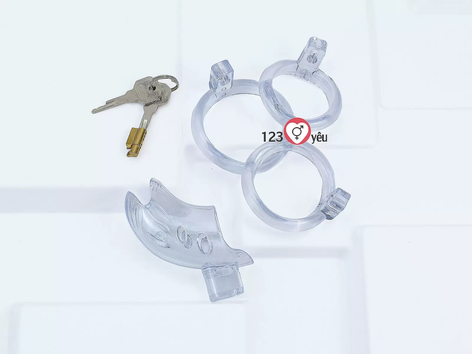 Đồ chơi bạo dâm khoá dương vật nhựa có chìa khoá