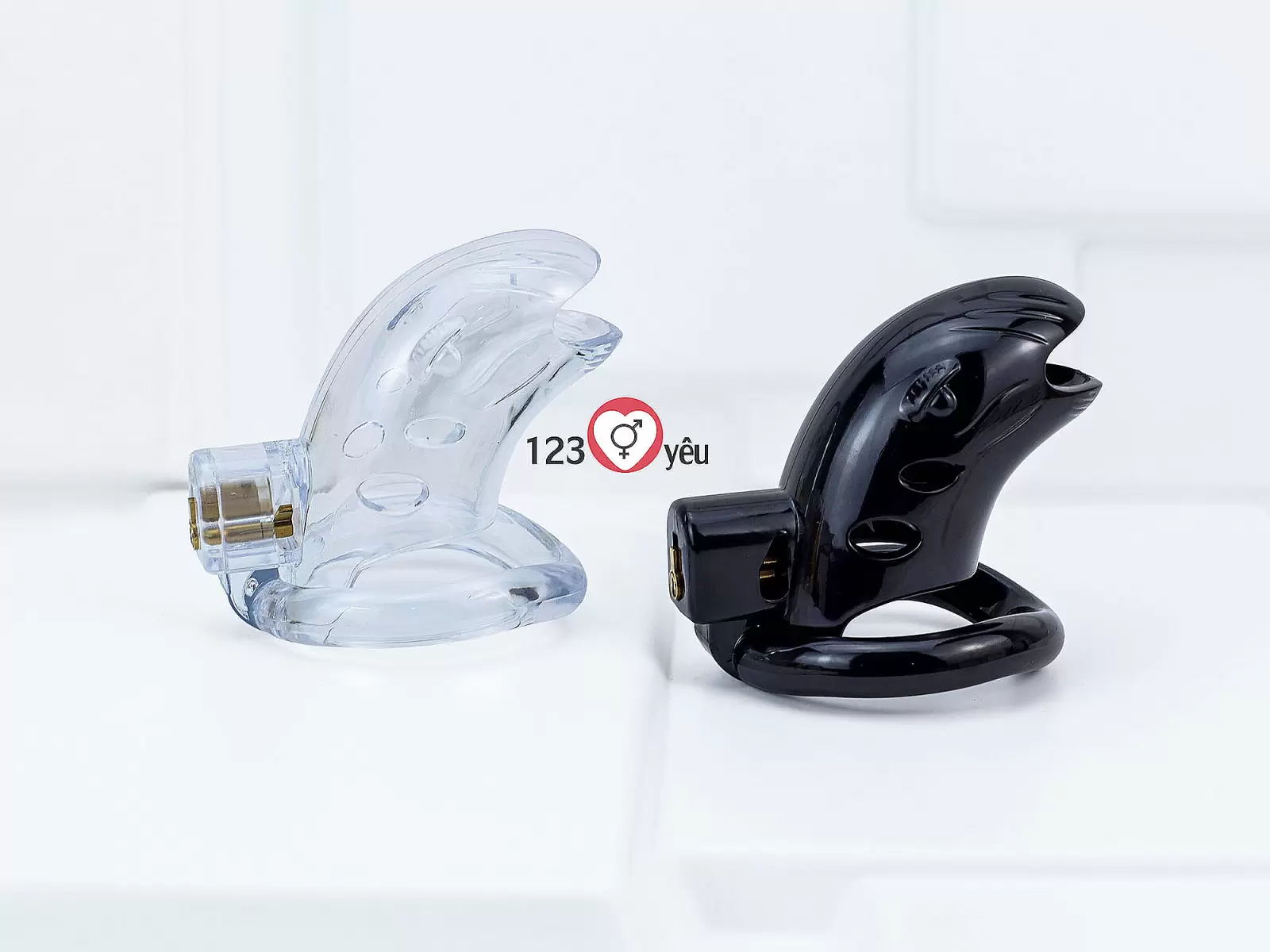 Đồ chơi bạo dâm khoá dương vật nhựa có chìa khoá