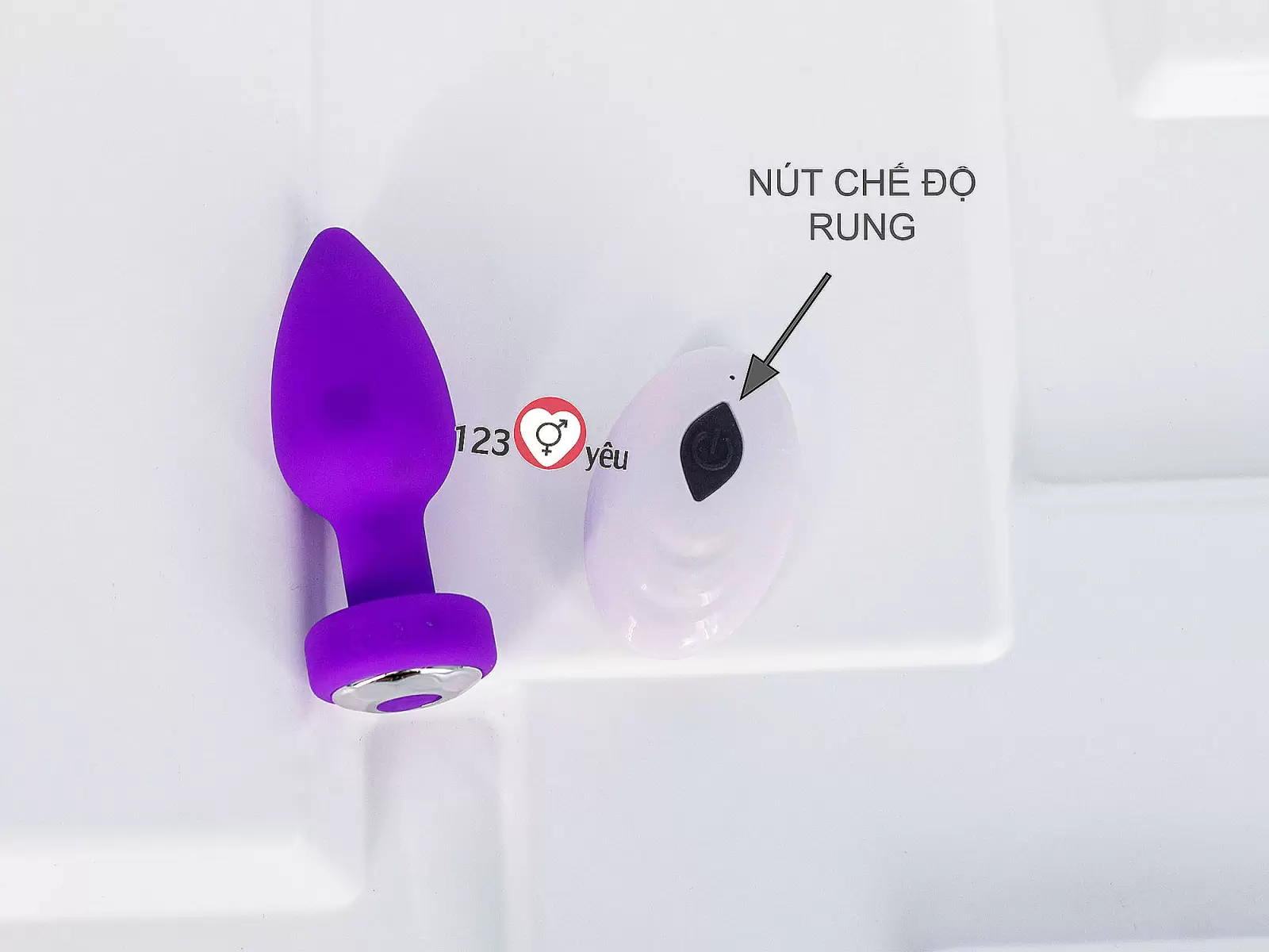 Kích hậu Plug rung kích thích kèm điều khiển từ xa