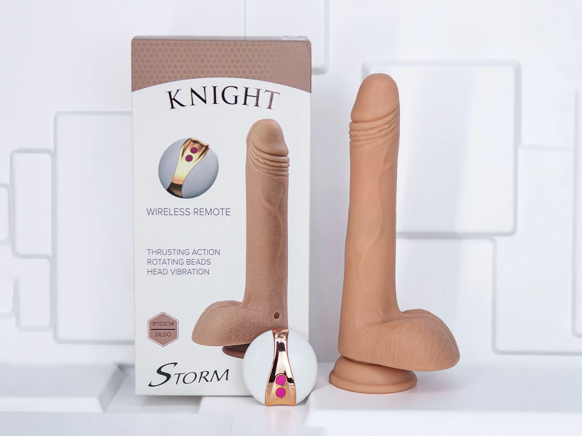 Dương vật giả c&oacute; đế Knight Storm c&oacute; điều khiển từ xa