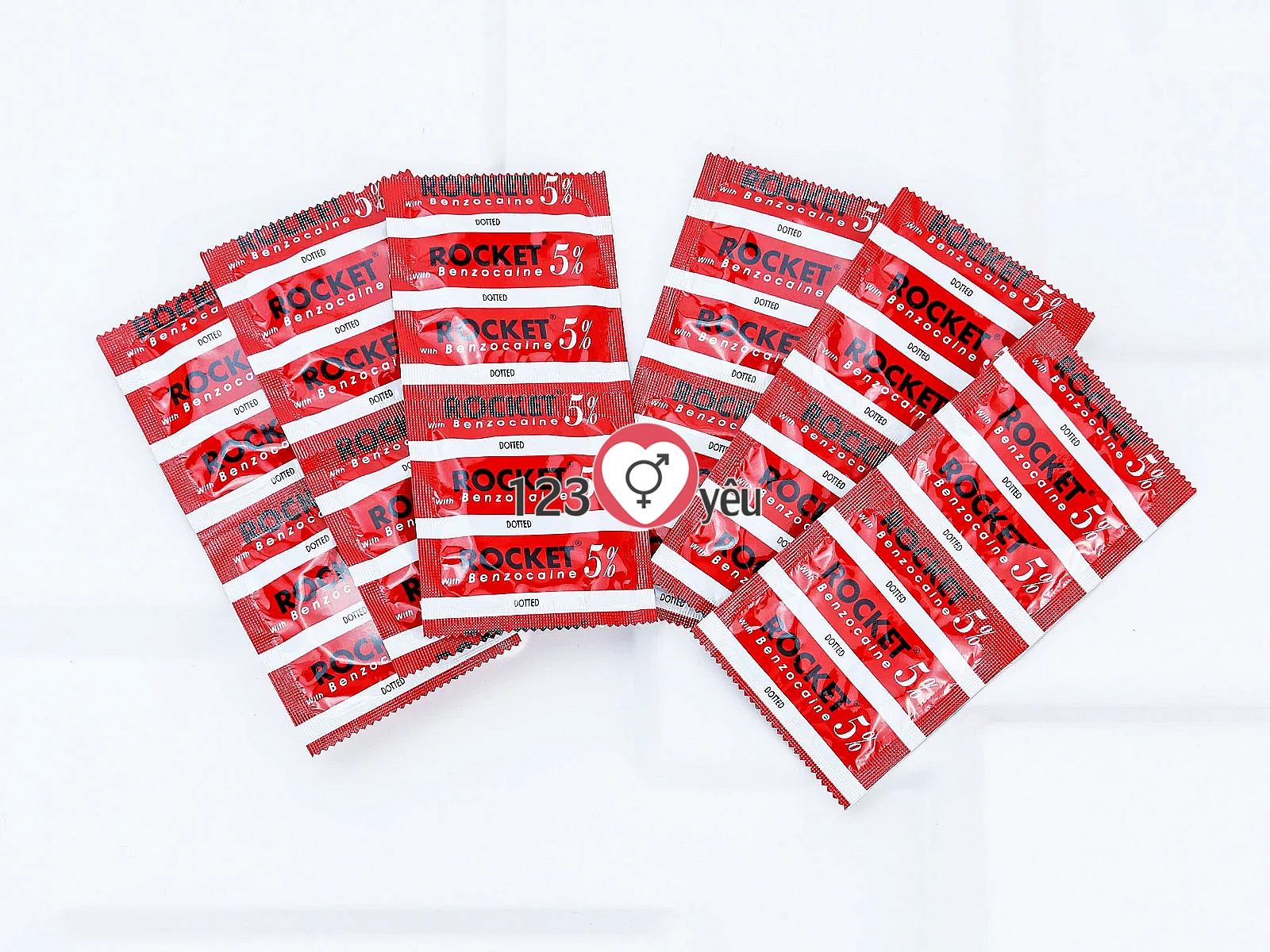 Bao cao su Rocket with Benzocaine 5% gai nổi
