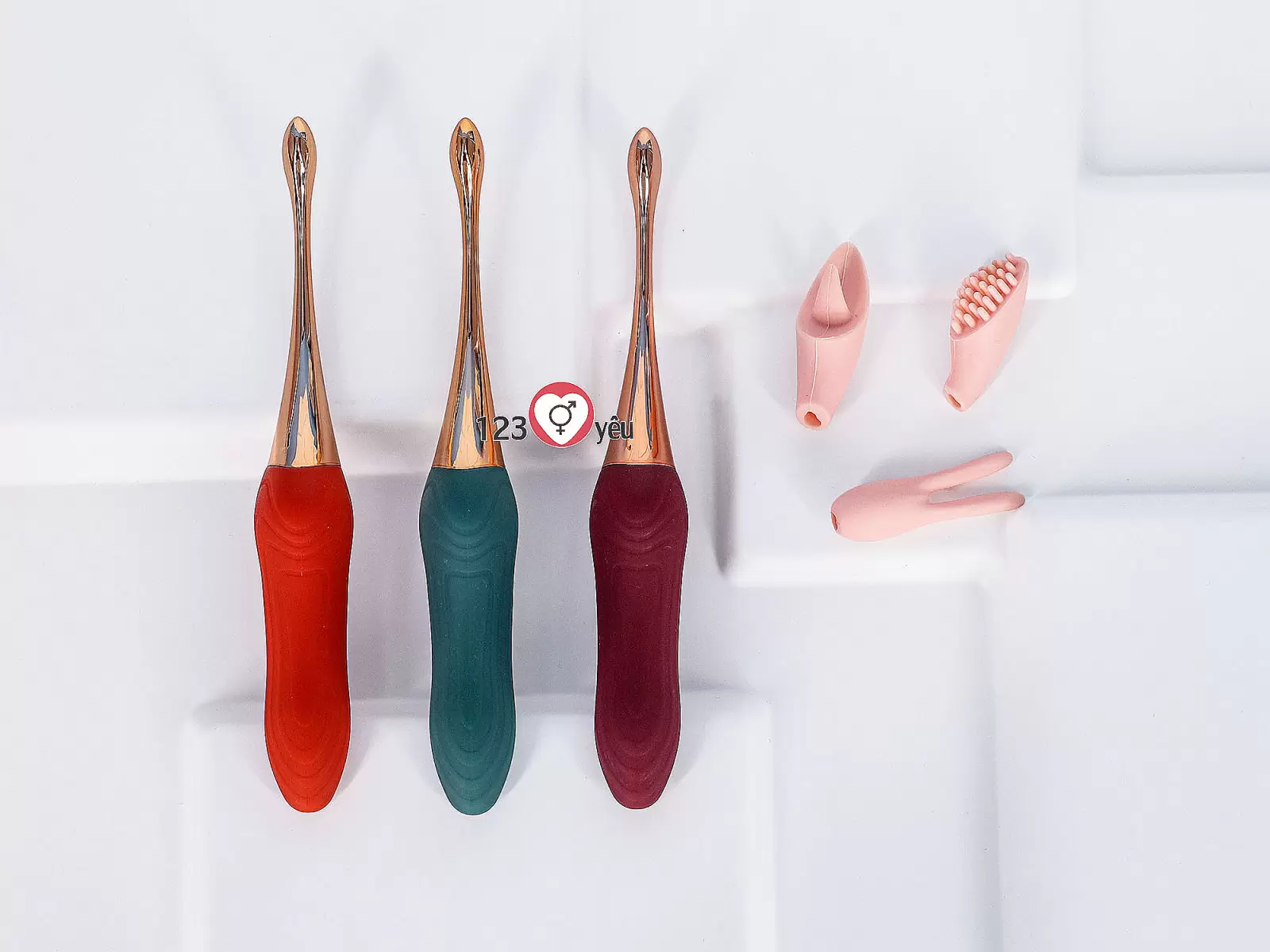 Máy mát xa điểm G 3 đầu pin sạc nhỏ gọn