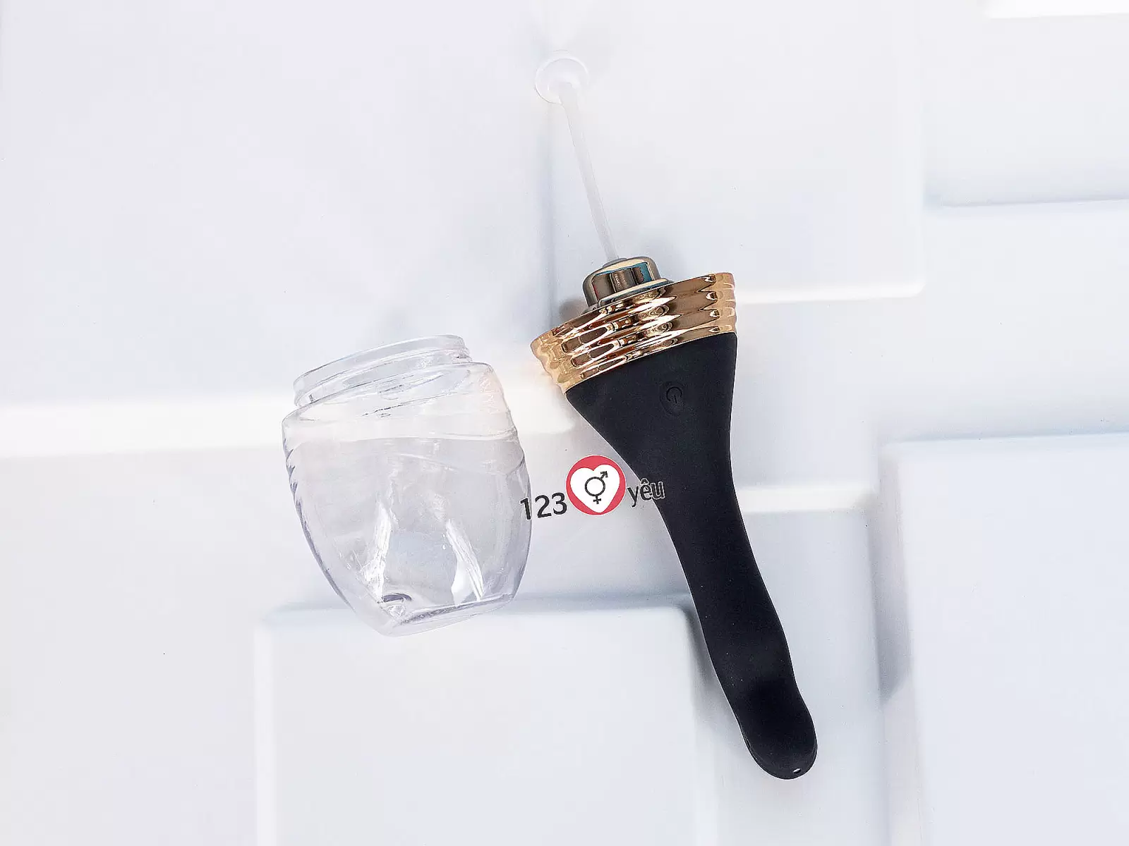 Máy rửa hậu môn Black công năng mạnh mẽ sạch sâu, an toàn