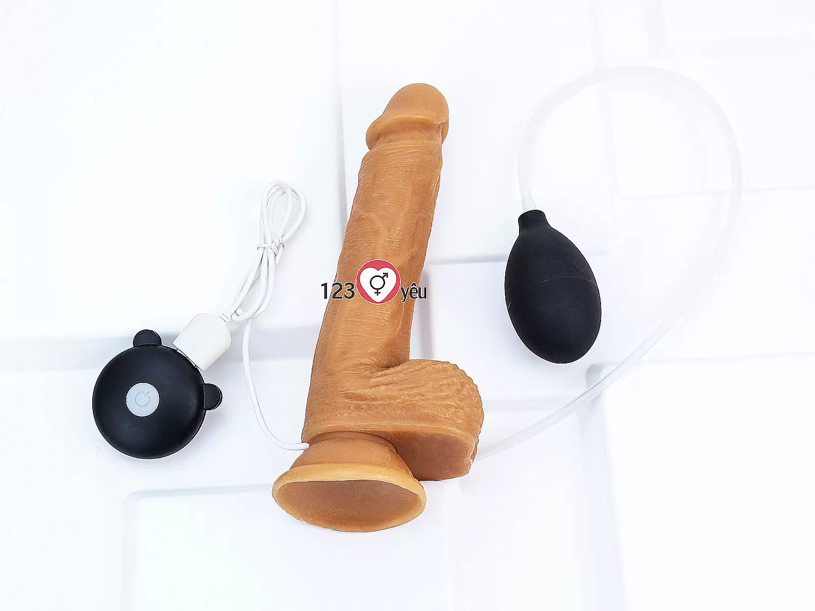 Dương vật giả có đế silicon Dildo rung xuất tinh