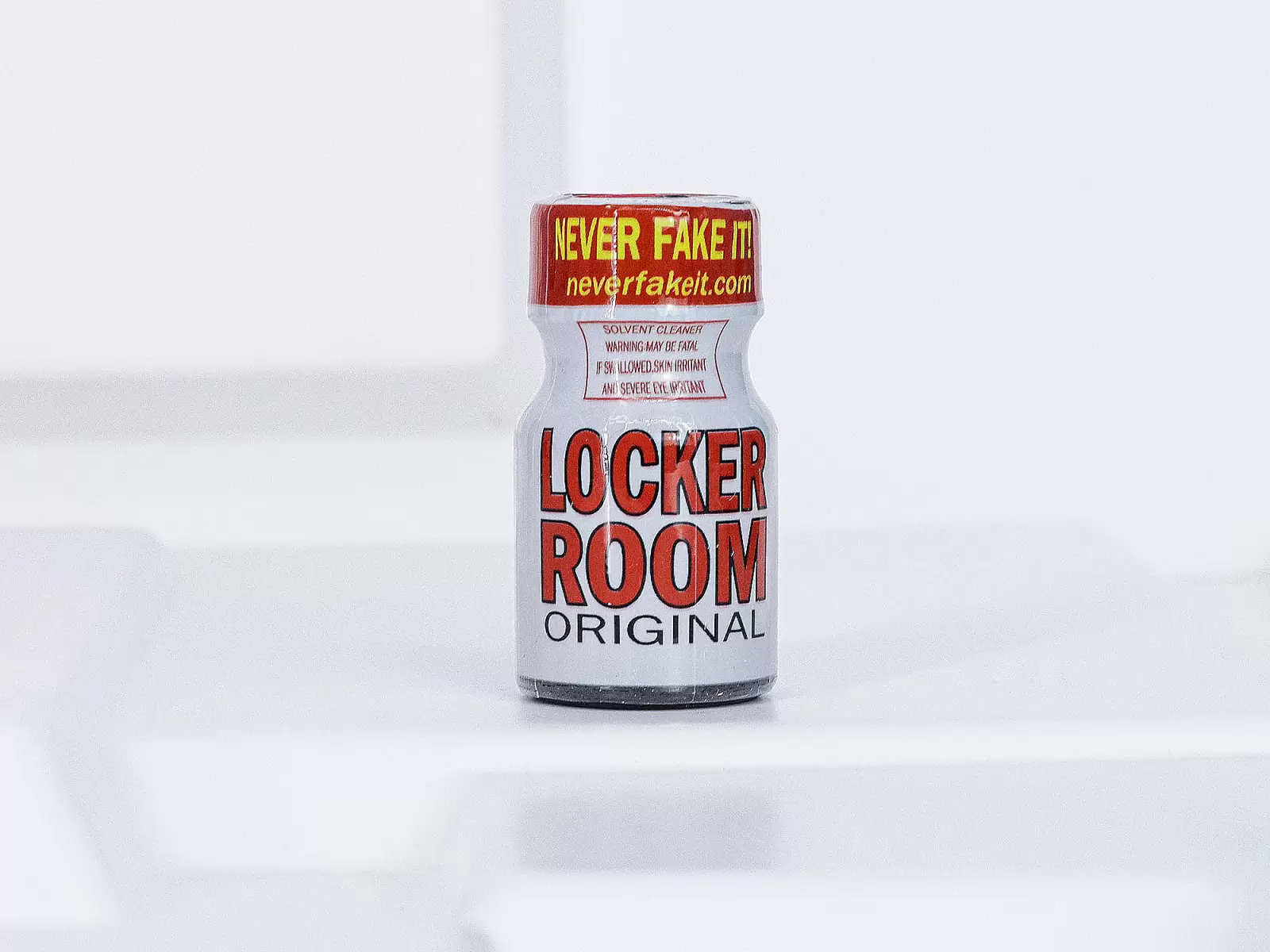 Chai hít Locker Room kích thích tăng cảm giác hưng phấn