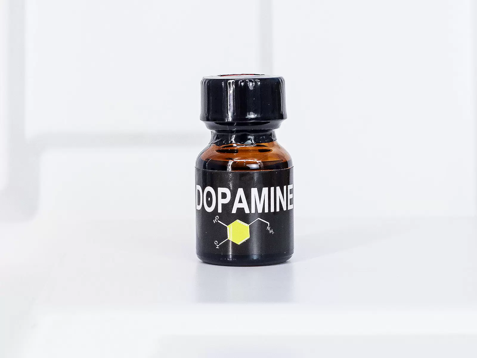 Chai h&iacute;t Dopamine tăng cảm gi&aacute;c hưng phấn