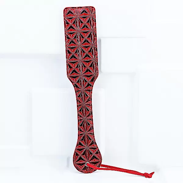 Đồ chơi bạo dâm cây phết mông màu đỏ kích thích cuộc yêu nồng cháy