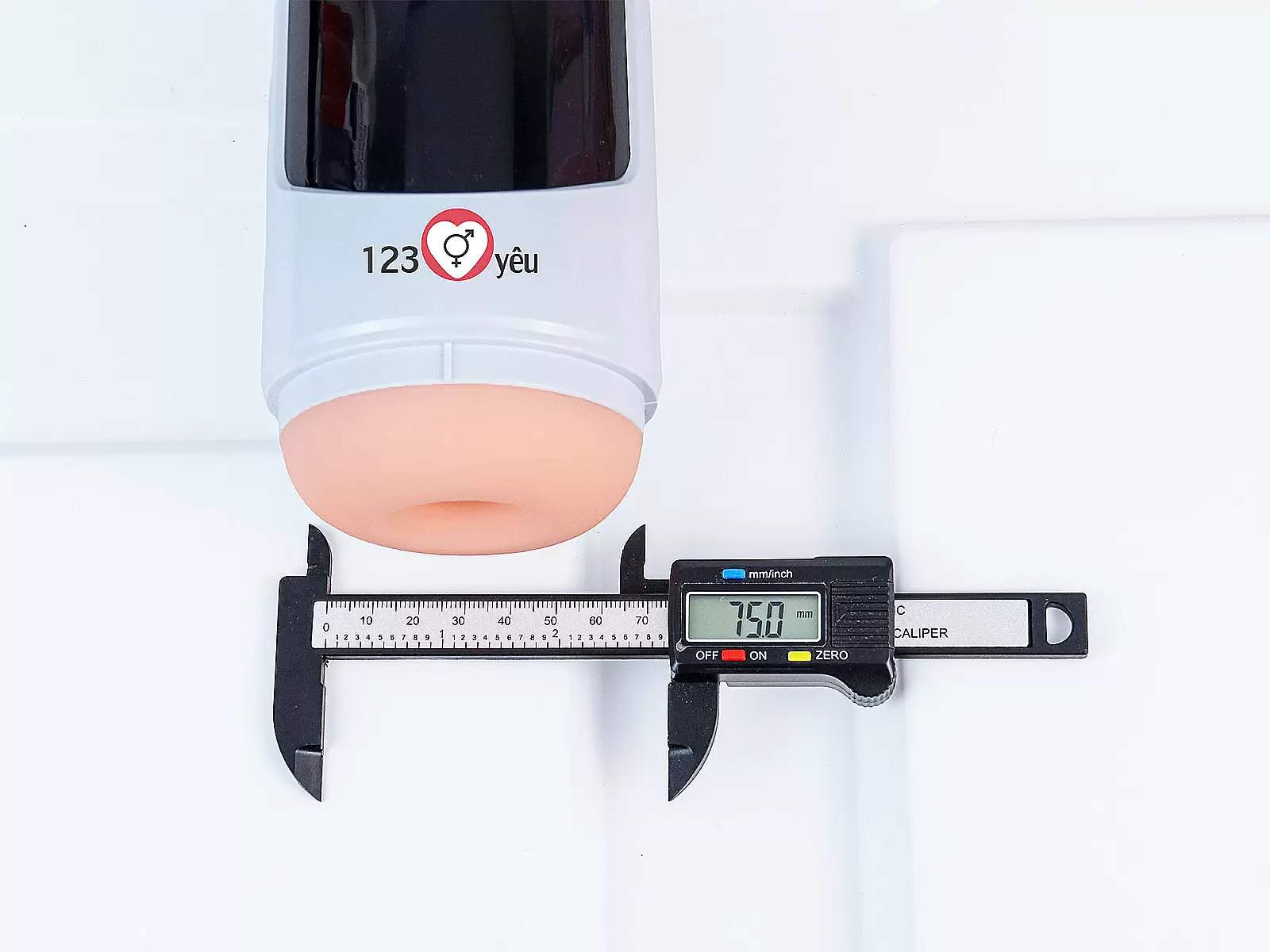 Cốc âm đạo giả Space rung, thụt, phát nhiệt,kèm tai nghe