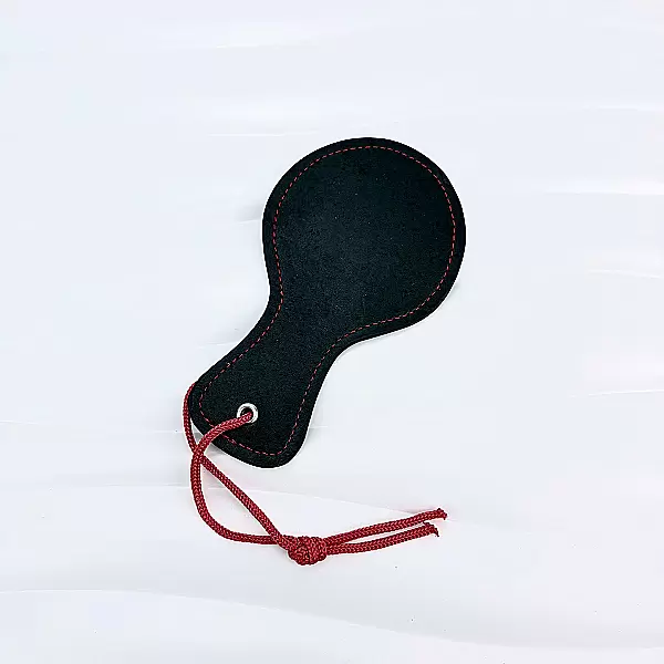 Roi bạo dâm phết mông