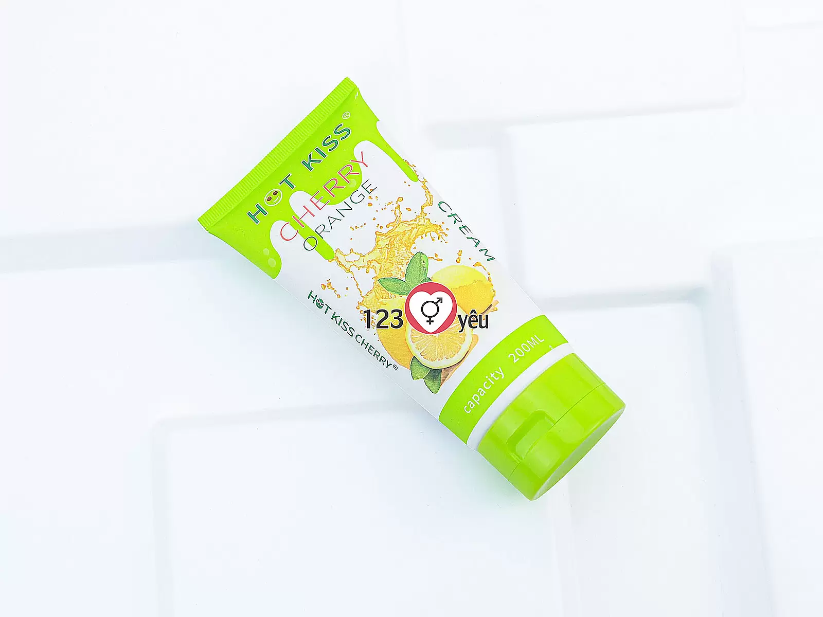 Gel bôi trơn Hot Kiss hương cam 200ml