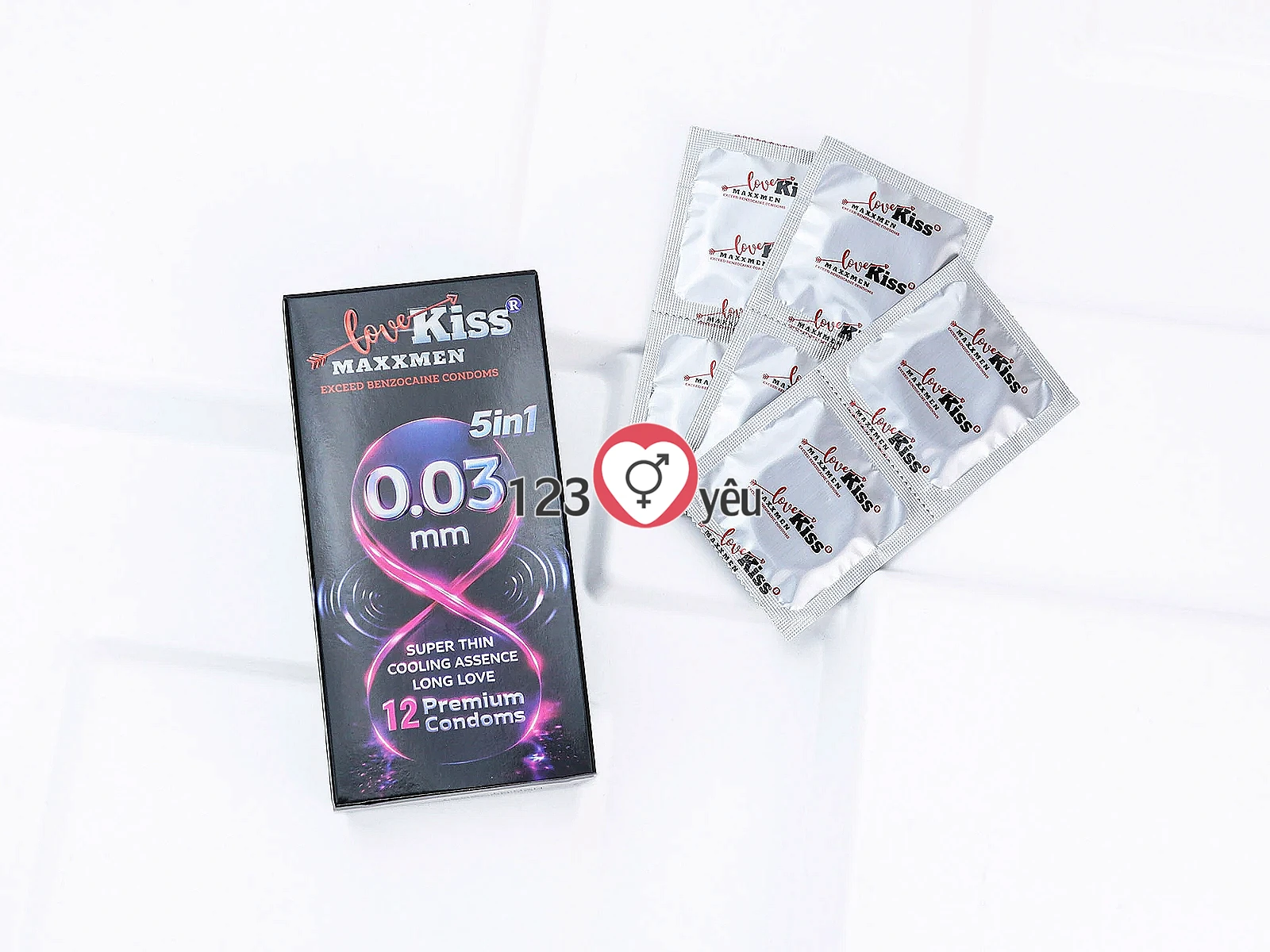 Bao cao su Love Kiss MaxxMen 0.03mm 5in1 kéo dài thời gian, siêu mỏng hương bạc hà mát lạnh
