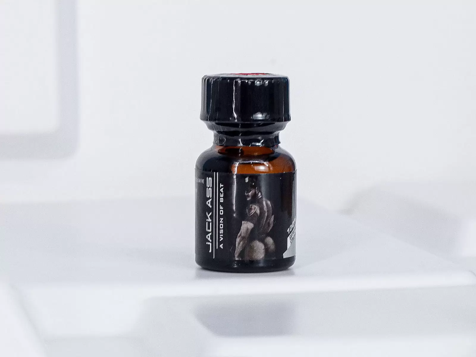 Chai hít Jack Ass kích thích cảm giác hưng phấn