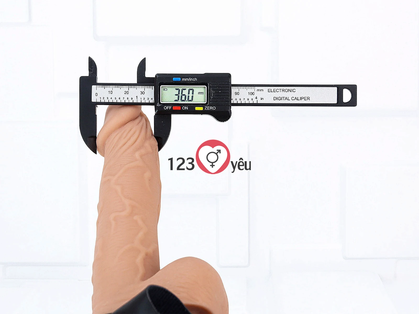 Dương vật giả có dây đeo Ultra Passionate có rung cho LES
