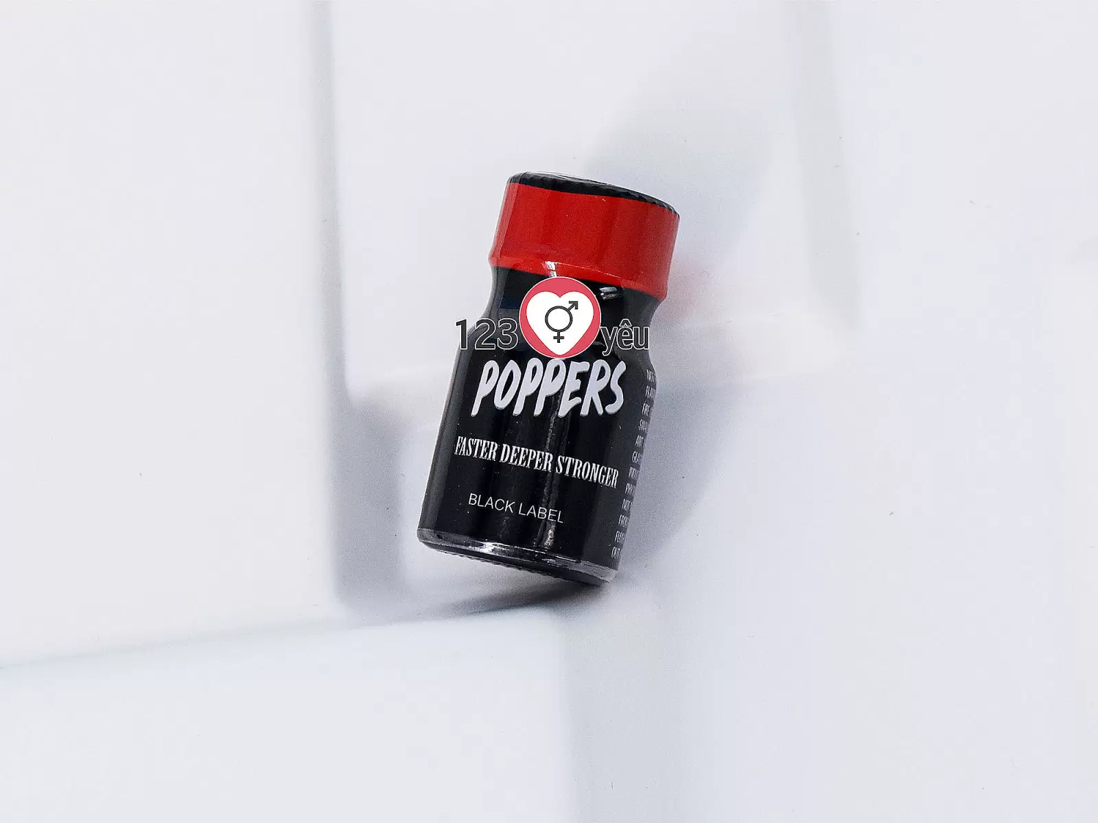 Chai hít Poppers Black Label 10ml tăng cảm giác khoái cảm