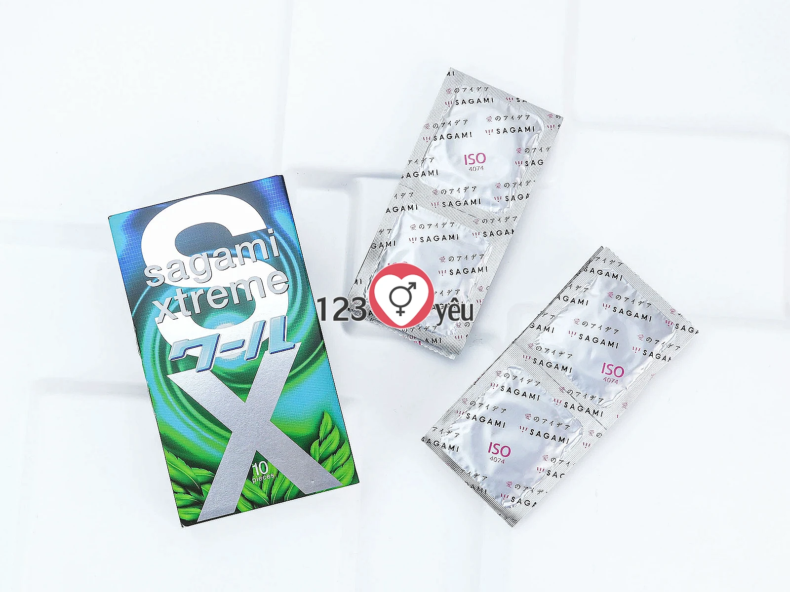 Bao cao su Sagami Xtreme Amino Gold Spearmint siêu mỏng bôi trơn hiệu quả và hương bạc hà mát lạnh