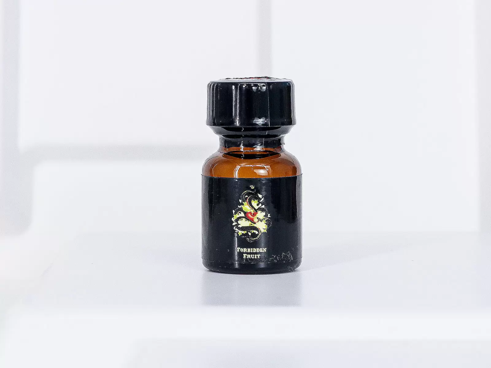 Chai h&iacute;t Forbidden Fruit 10ml tăng cảm gi&aacute;c hưng phấn