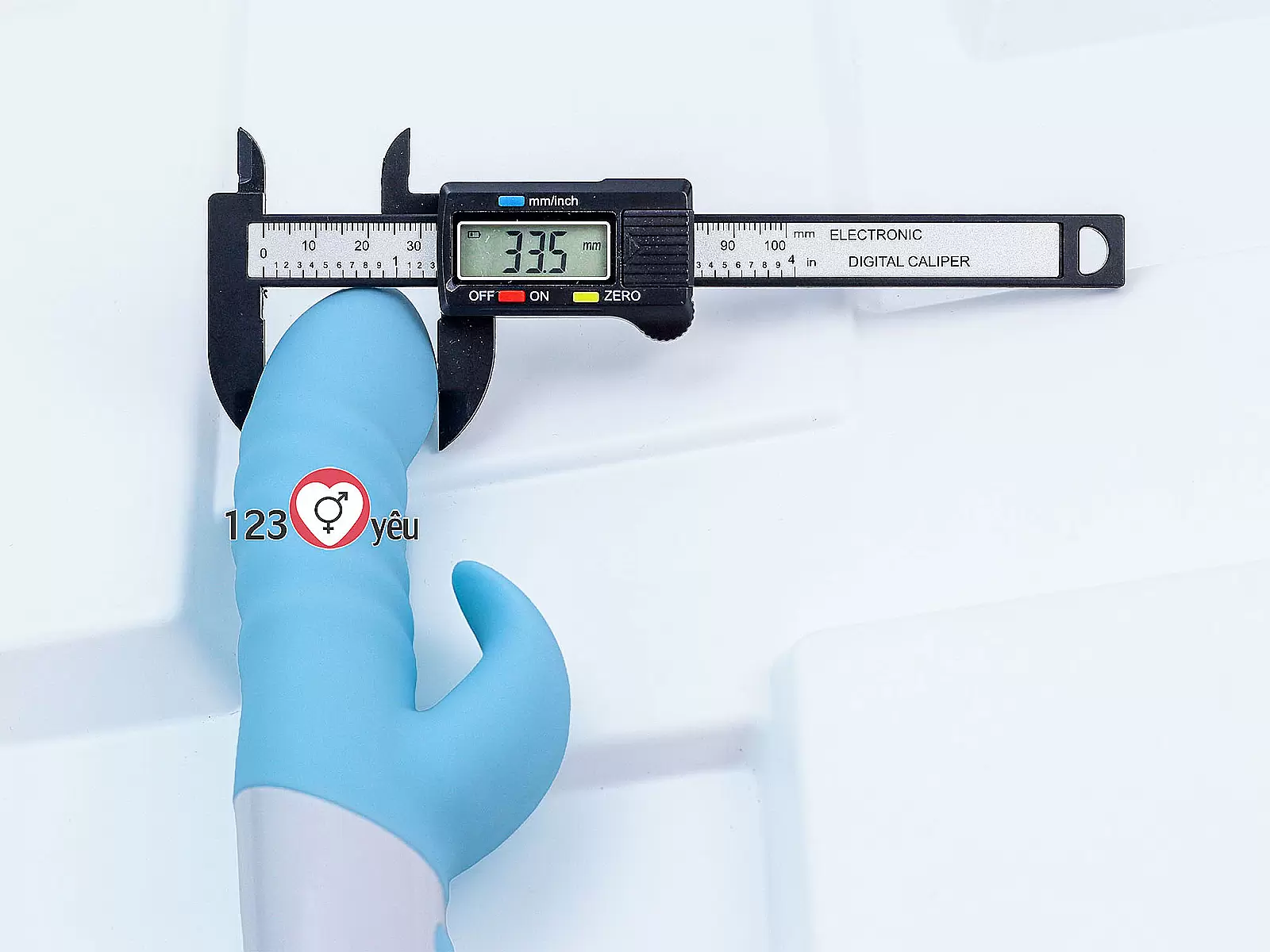 Dương vật giả Melo có nhánh rung nhiều chế độ