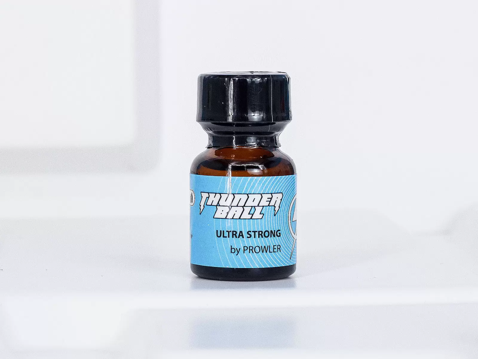 Chai h&iacute;t Thunder Ball k&iacute;ch th&iacute;ch sự hưng phấn tột đỉnh