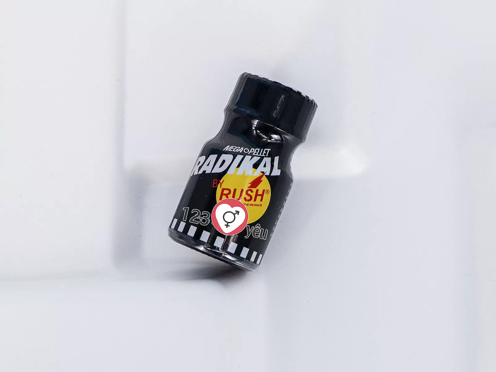 Chai hít Radikal Rush 10ml tăng cảm giác hưng phấn