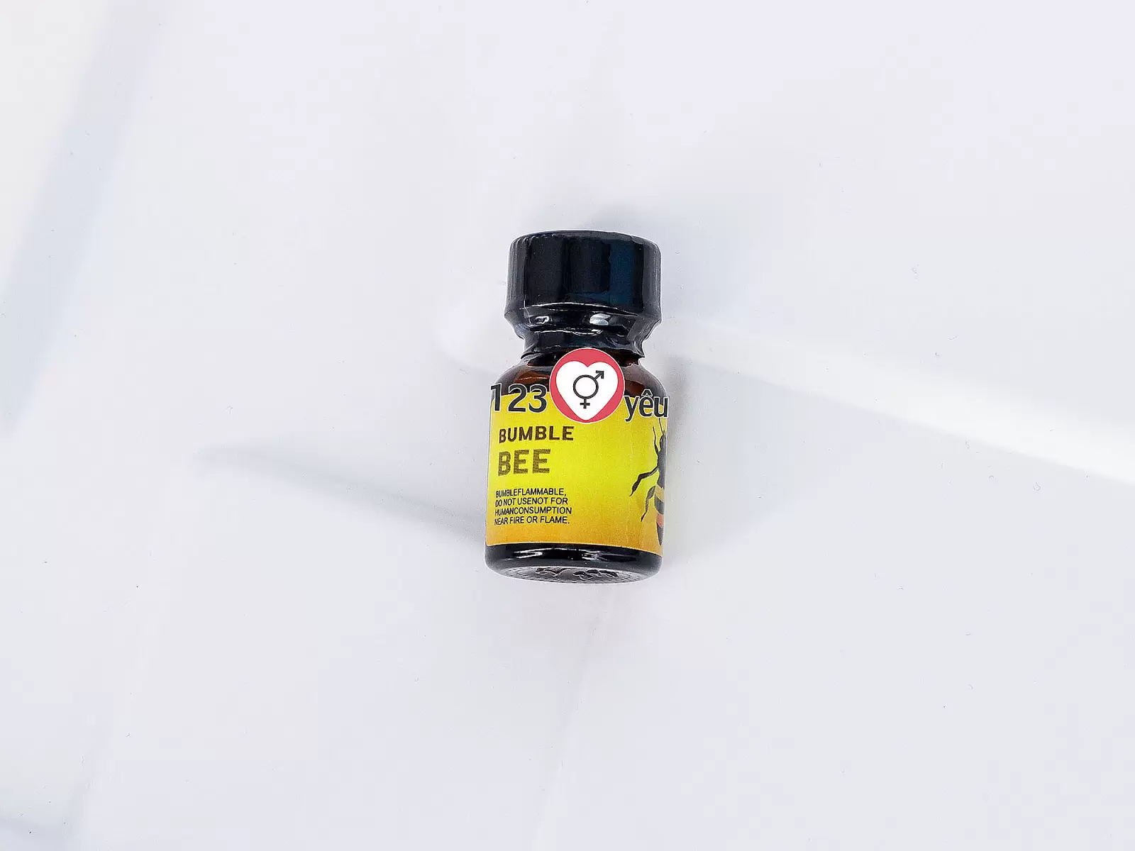 Chai hít Bumble Bee 10ml tăng cảm giác hưng phấn