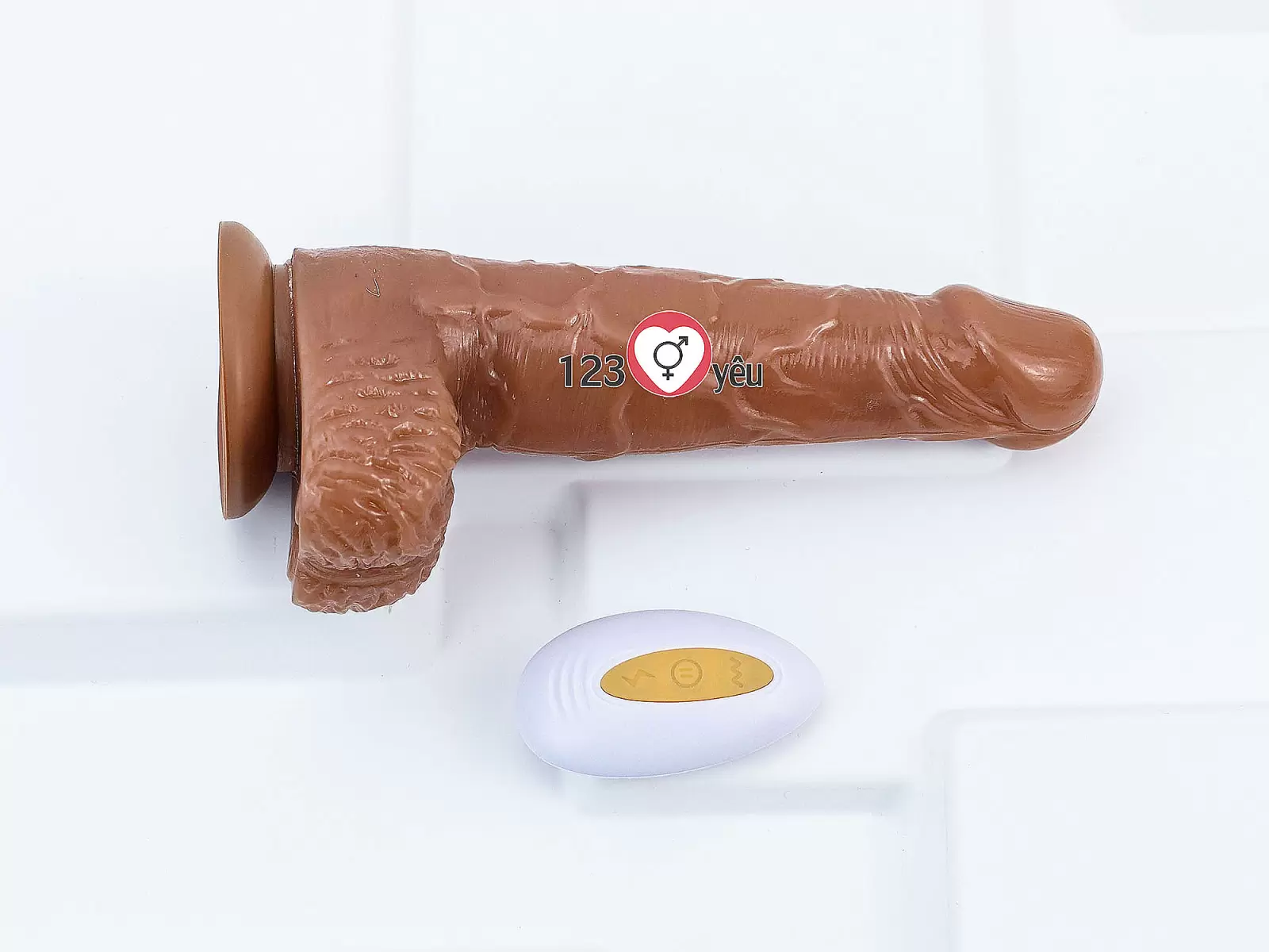 Dương vật giả có đế rung - ngoáy - phát nhiệt kèm điều khiển