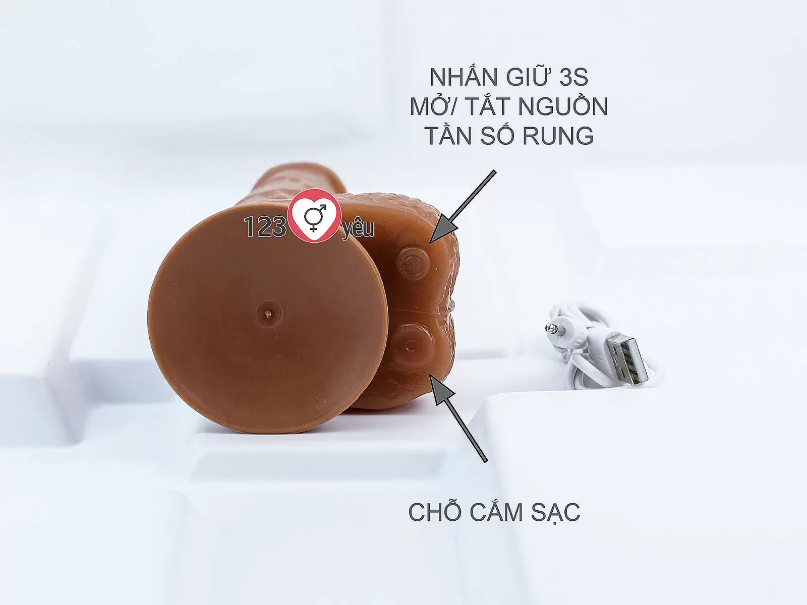 Dương vật giả có đế rung - ngoáy - phát nhiệt kèm điều khiển