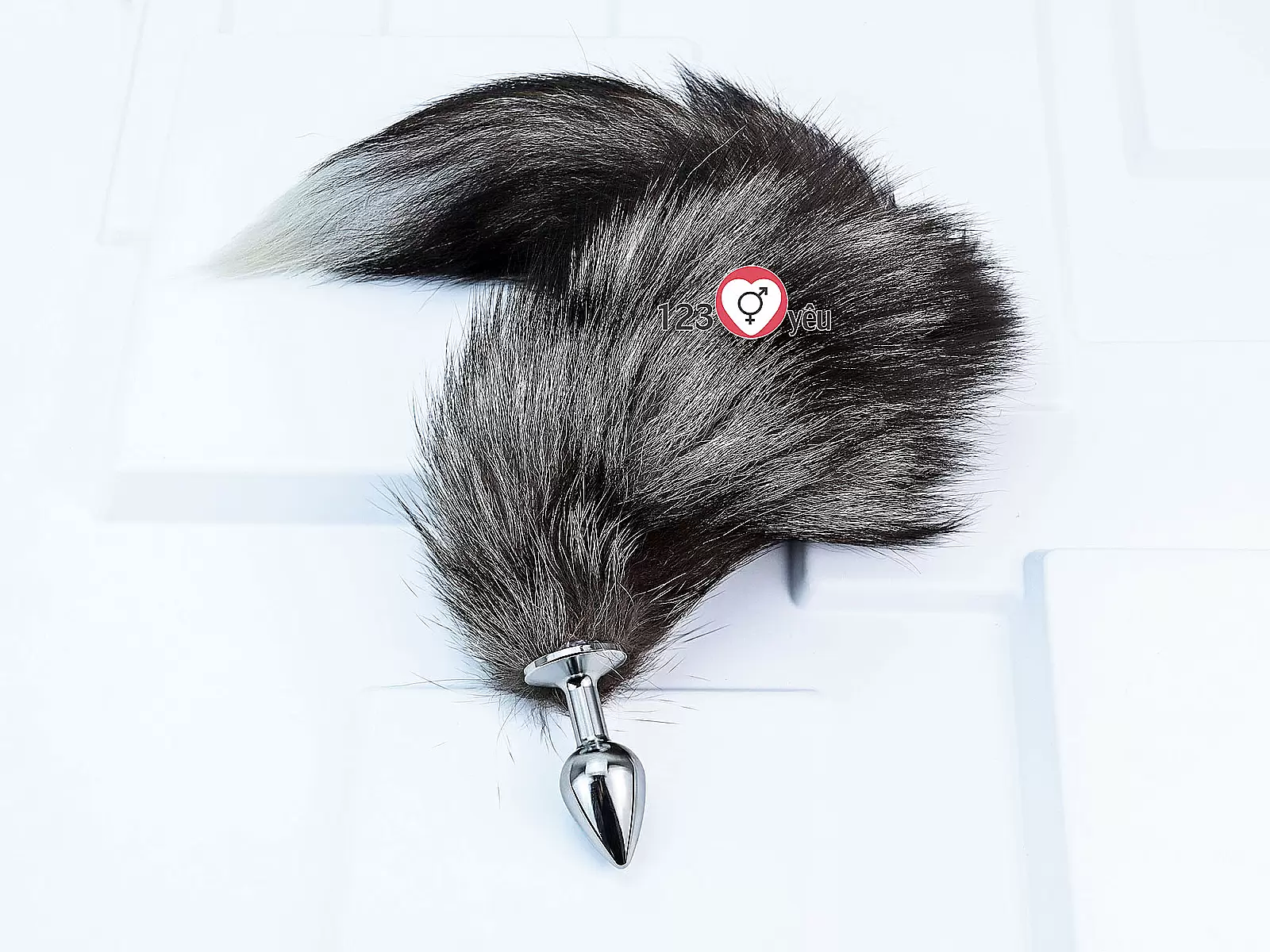 Đồ chơi kích thích hậu môn đuôi sói inox loại đẹp