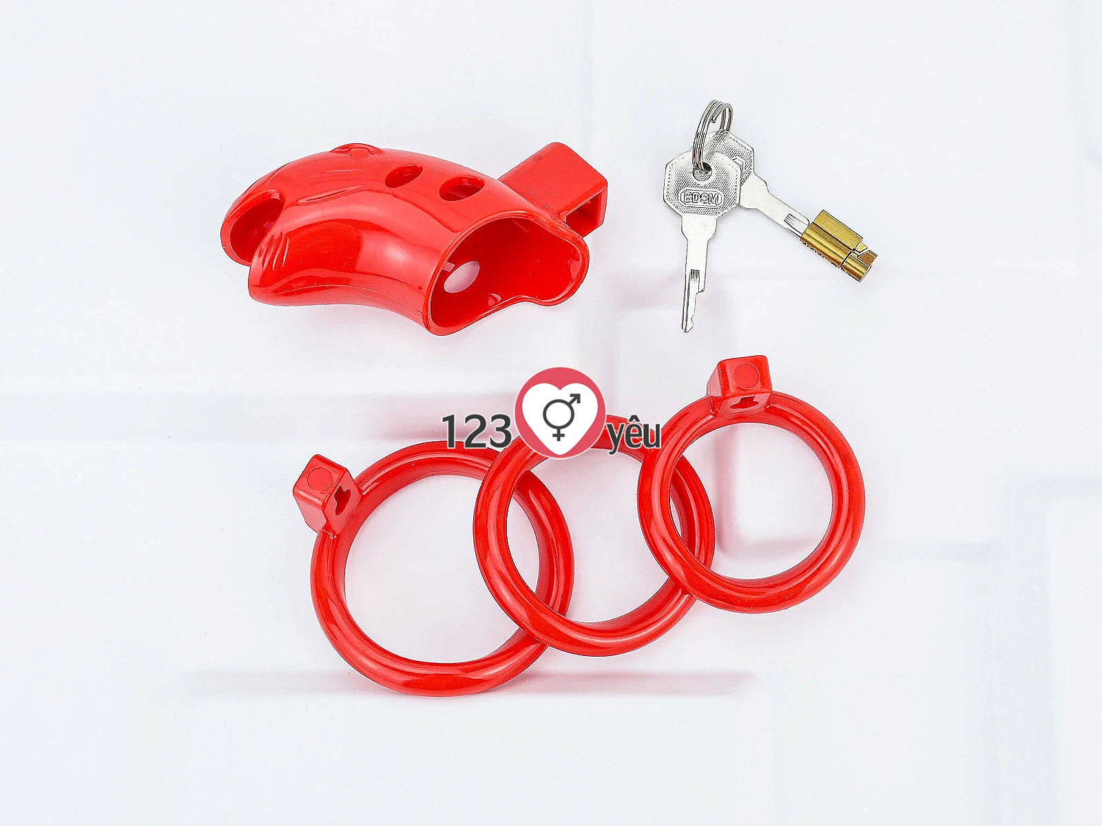 Khóa dương vật nhựa đỏ có chìa khóa phụ kiện sextoy nam tăng cảm giác kiểm soát
