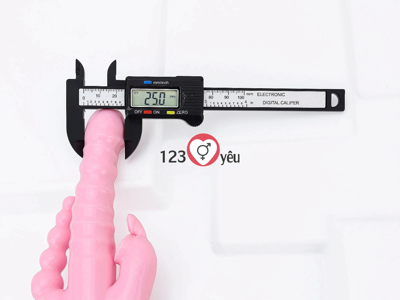Dương vật giả đa năng 3 đầu rung có dây sạc