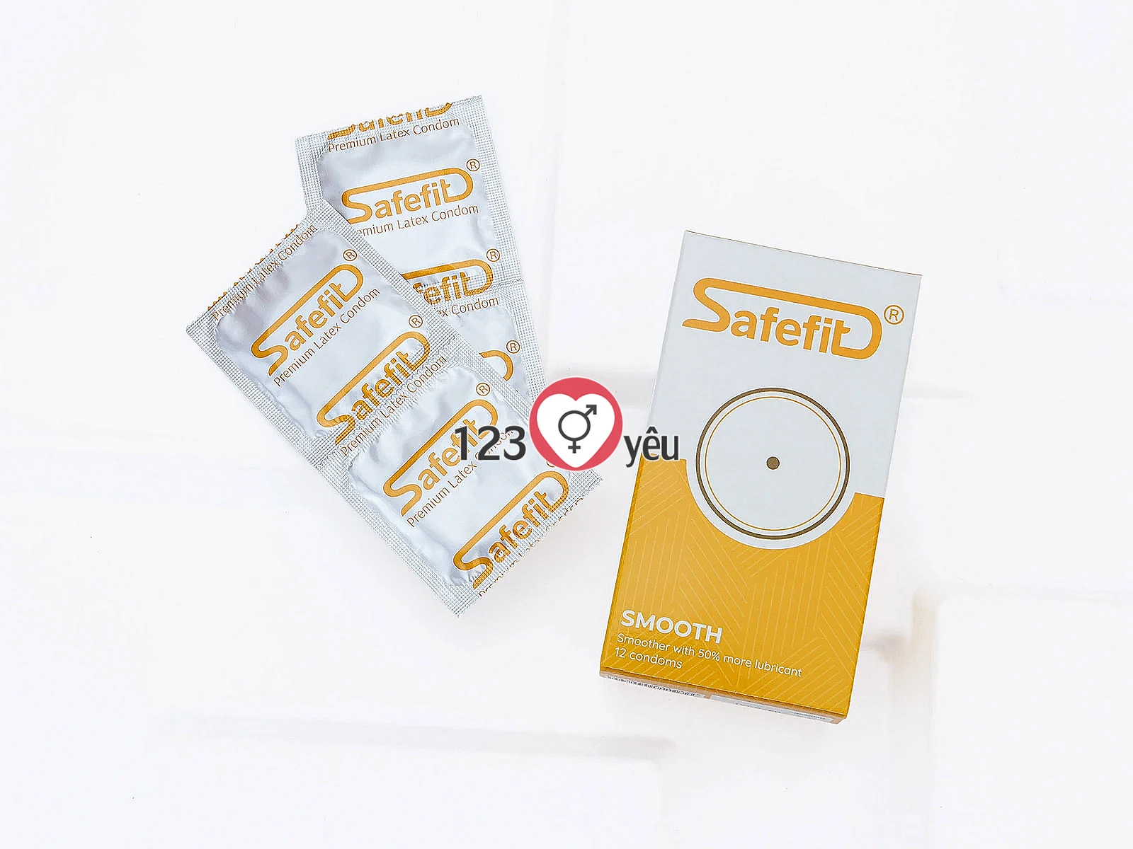 Bao cao su Safefit Smooth bôi trơn nhiều hơn giúp giảm ma sát, mang lại cảm giác êm ái