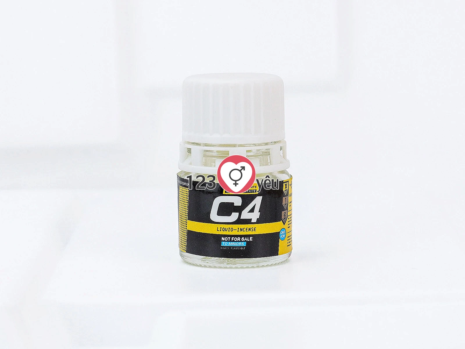 Chai hít khô C4 đỏ dạng viên giúp tạo cảm giác thư giãn