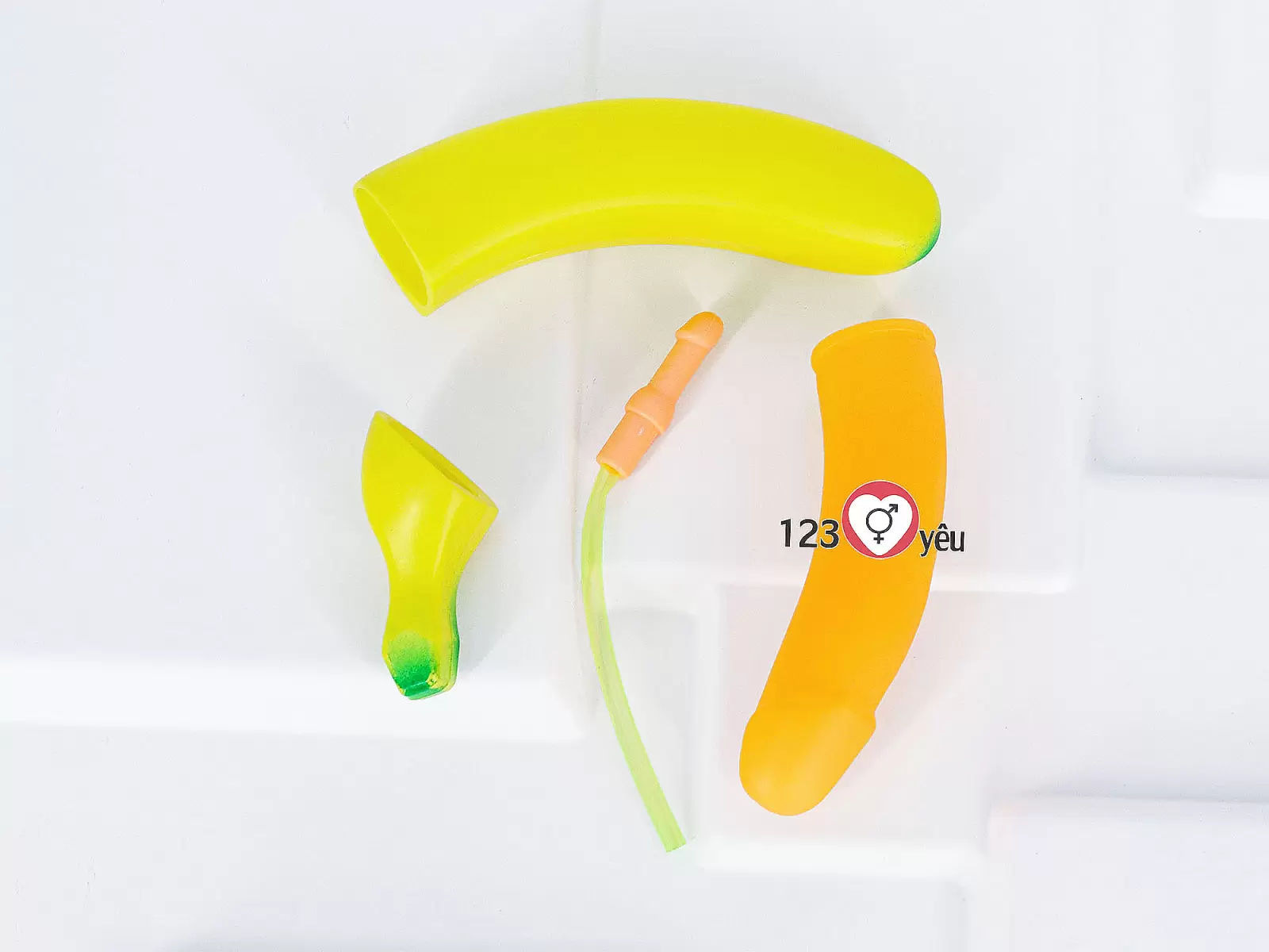 Dương vật giả chuối nhựa mang lại trãi nghiệm mới lạ