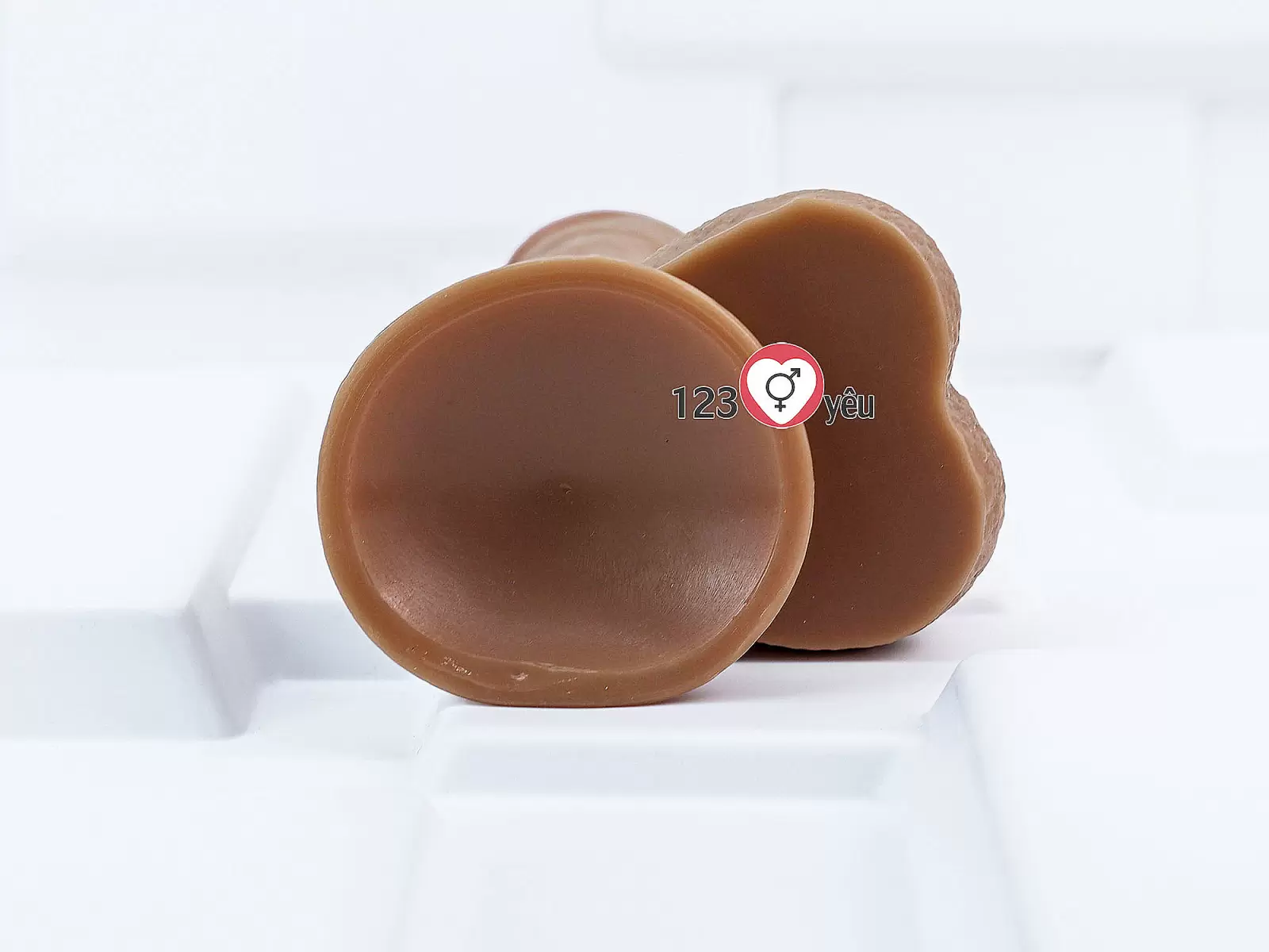 Dương vật giả có đế da nâu hàng khủng