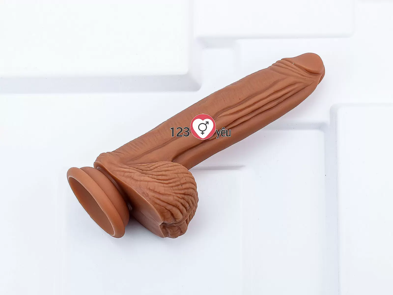 Dương vật giả gân guốc hàng khủng có đế